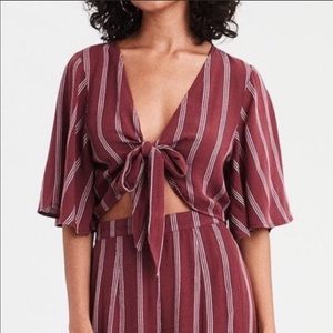 AE Tie Front Crop Top (SET)